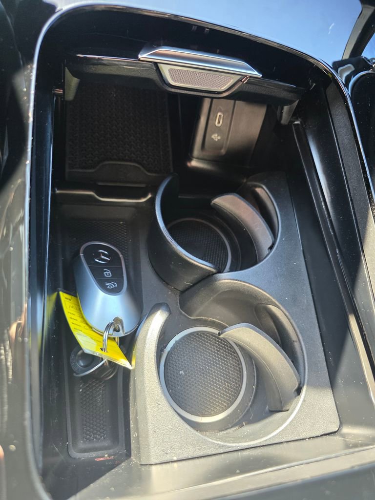 Used 2023 Mercedes-Benz GLC 300 4MATIC image 19