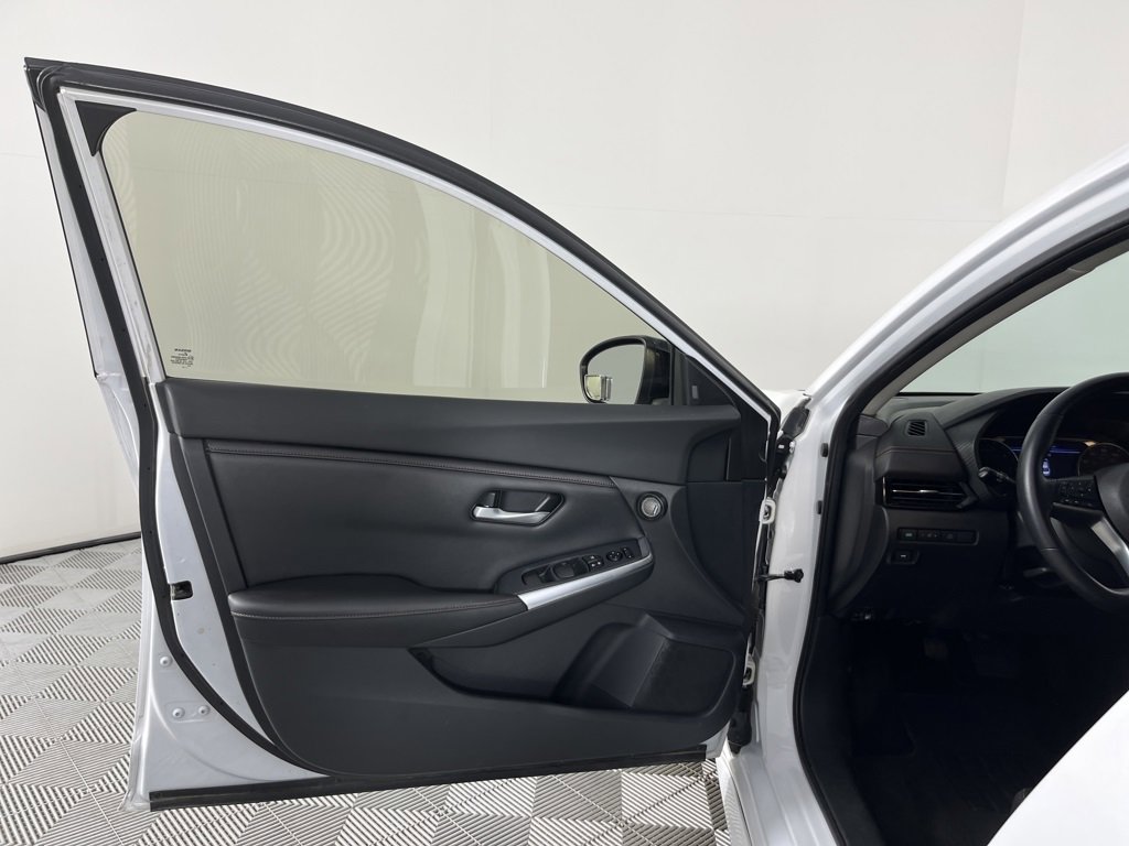 Used 2020 Nissan Sentra SR image 10