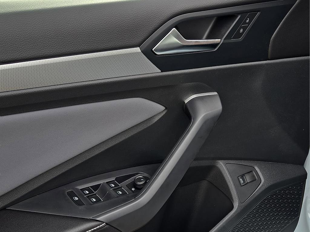 New 2026 Volkswagen Jetta SE image 15