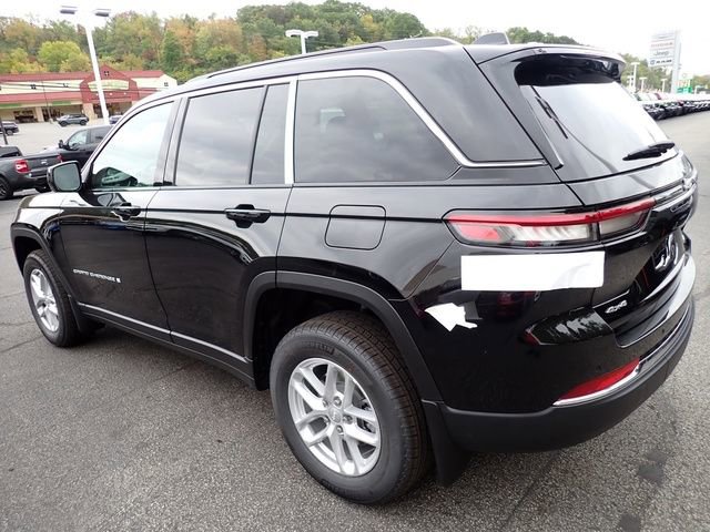 New 2025 Jeep Grand Cherokee Laredo X w/ Luxury Tech Group I image 3