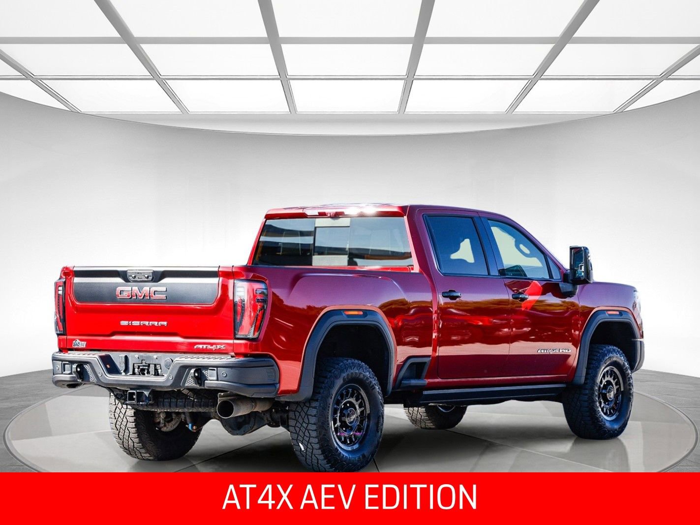 Used 2024 GMC Sierra 2500 AT4X w/ AT4X AEV Edition AWD/4WD image 4