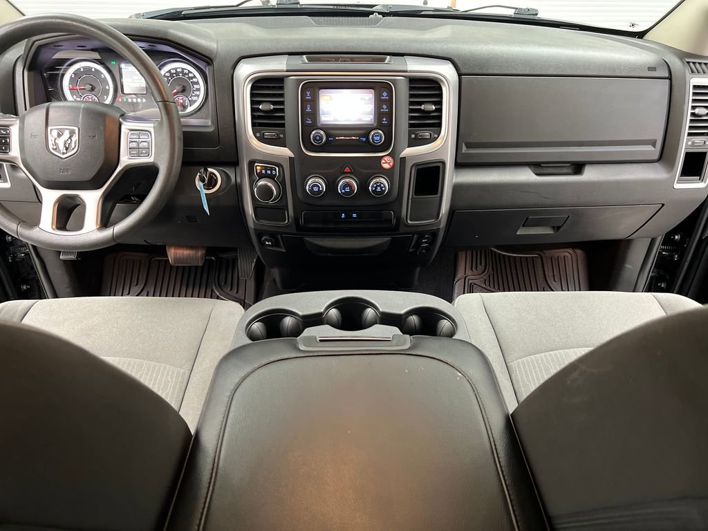 Used 2024 RAM 1500 Classic SLT image 30