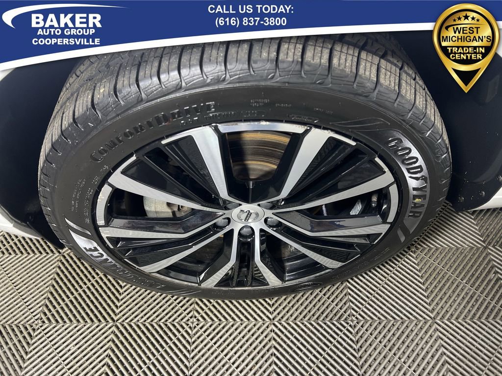 Used 2023 Volvo XC60 B6 Ultimate image 33