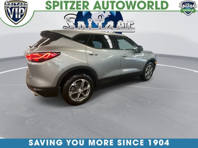 Used 2025 Chevrolet Blazer LT AWD/4WD image 9