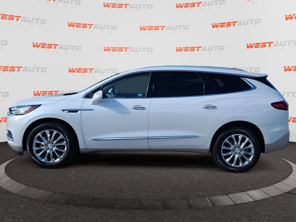 Used 2021 Buick Enclave Premium w/ Sun and Sites Package AWD/4WD image 2