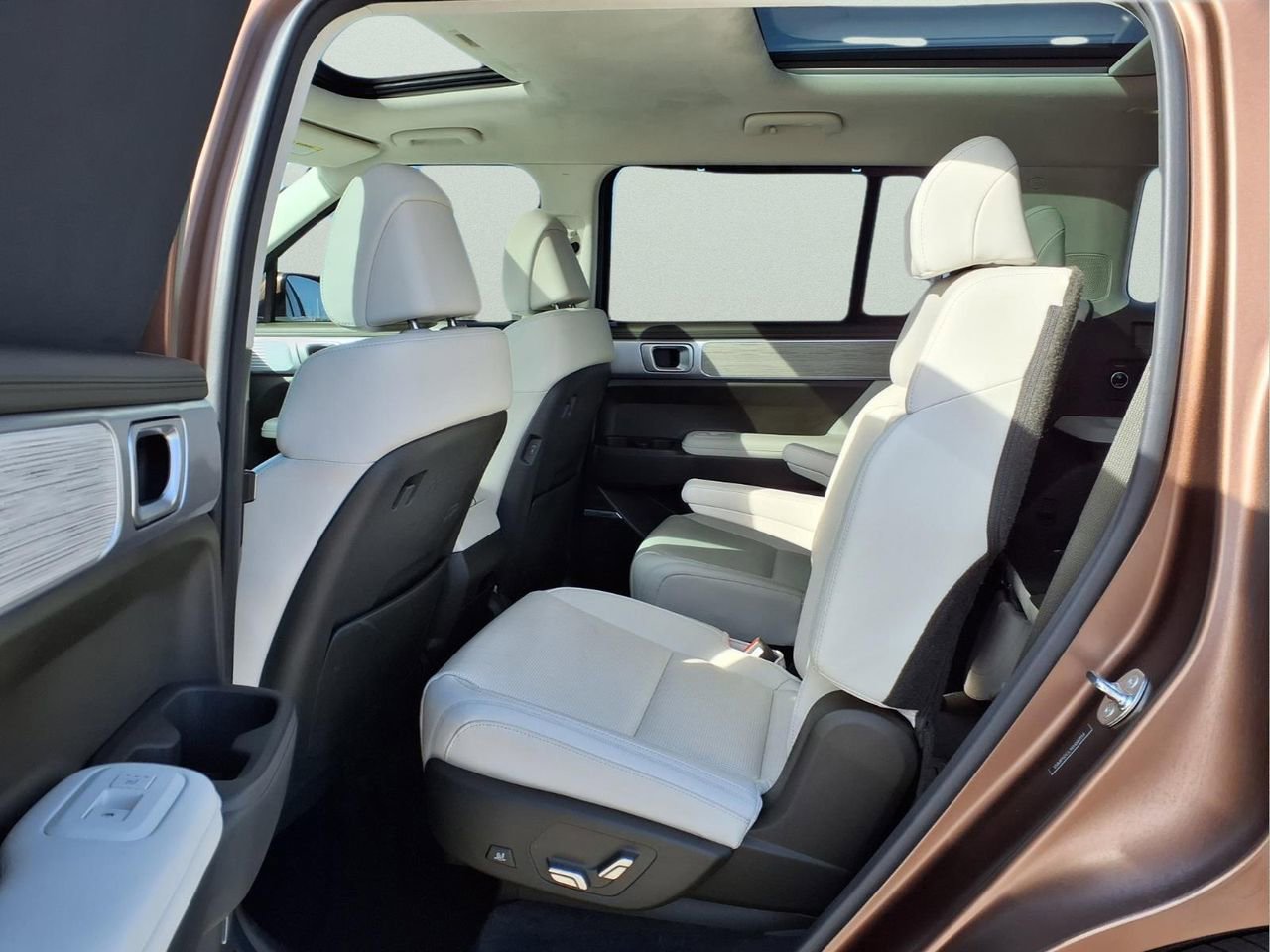 Used 2024 Hyundai Santa Fe Calligraphy image 12