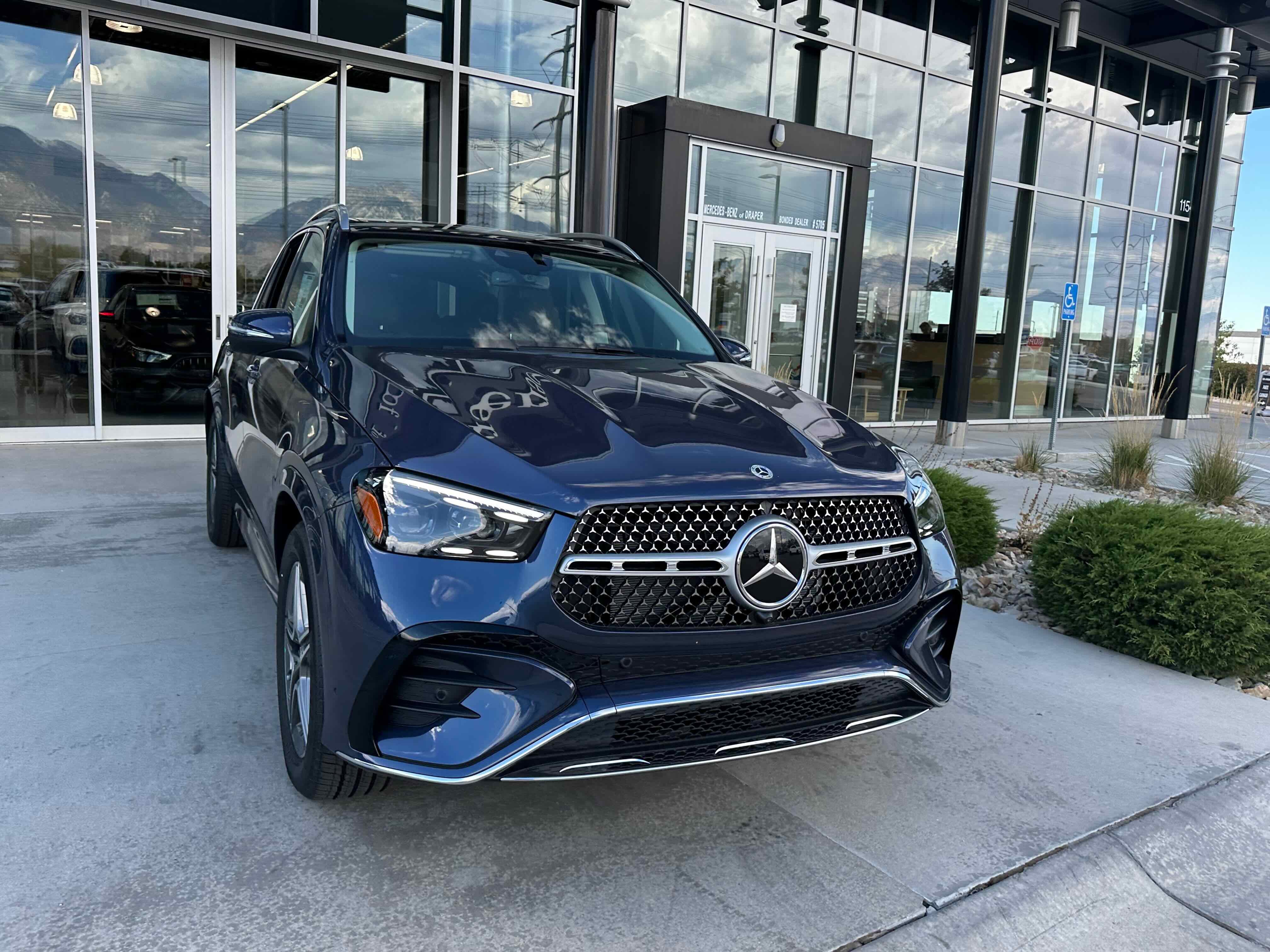 New 2026 Mercedes-Benz GLE 450 4MATIC image 3