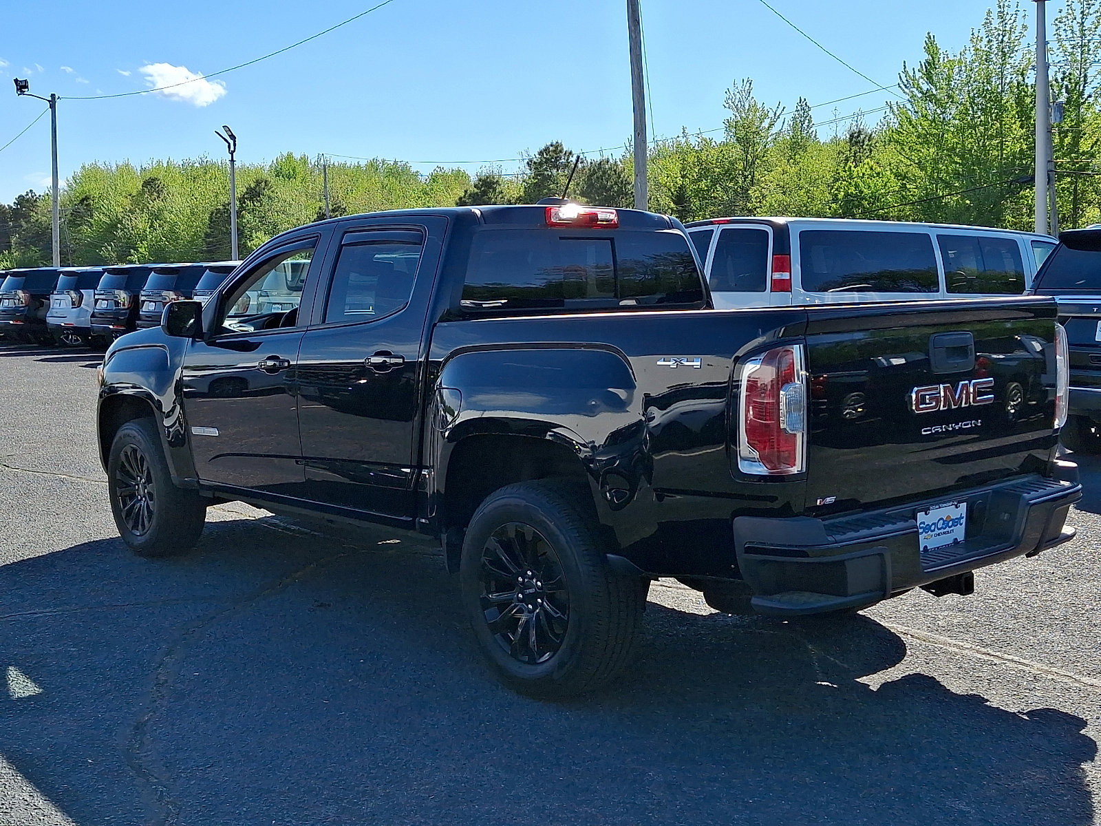 Certified 2022 GMC Canyon Elevation w/ Elevation Premium Package AWD/4WD image 5