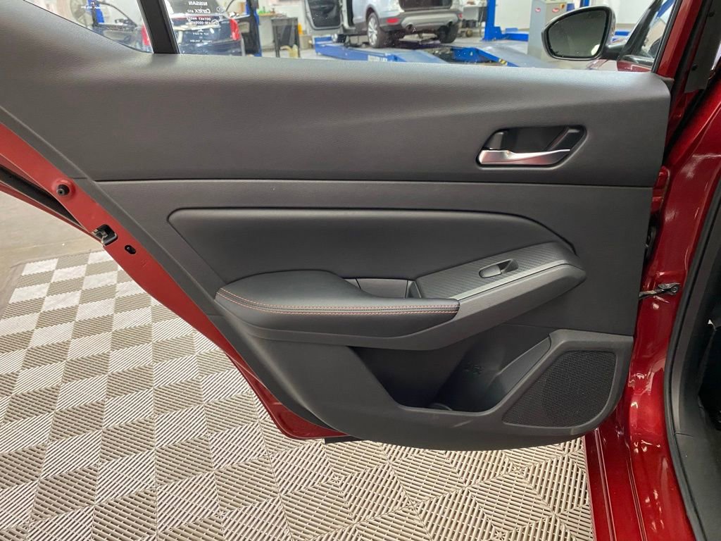 Used 2022 Nissan Altima 2.5 SR image 19