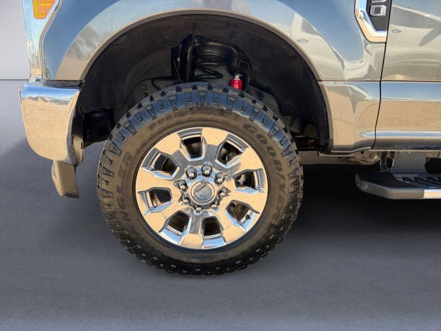 Used 2017 Ford F250 Lariat w/ Chrome Package AWD/4WD image 14