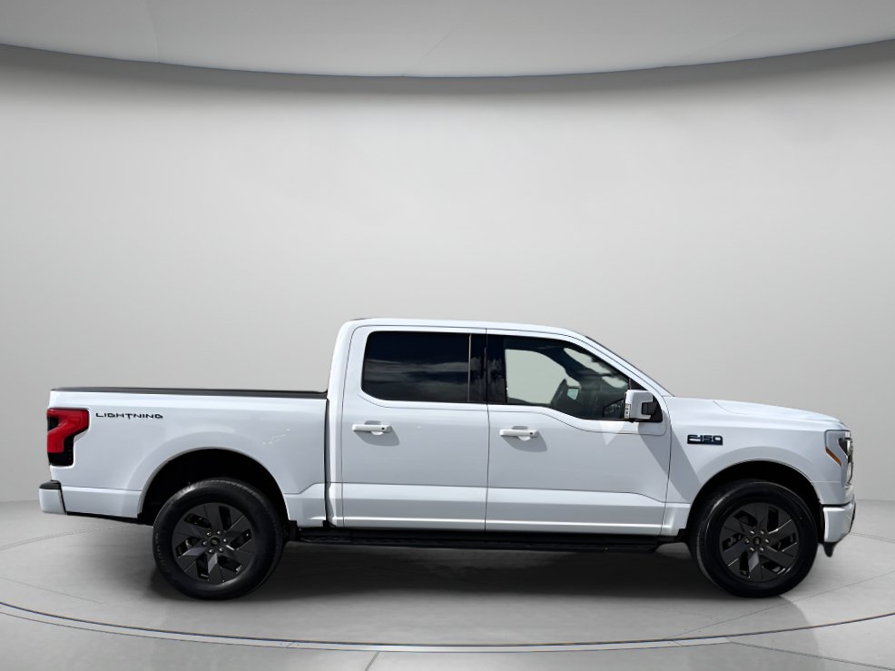 Used 2024 Ford F150 Lightning Lariat AWD/4WD image 2
