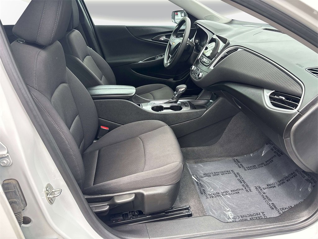 Used 2023 Chevrolet Malibu LT image 14