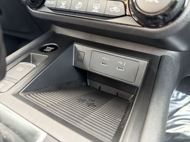 New 2026 Nissan Kicks SV w/ SV Premium Package image 25