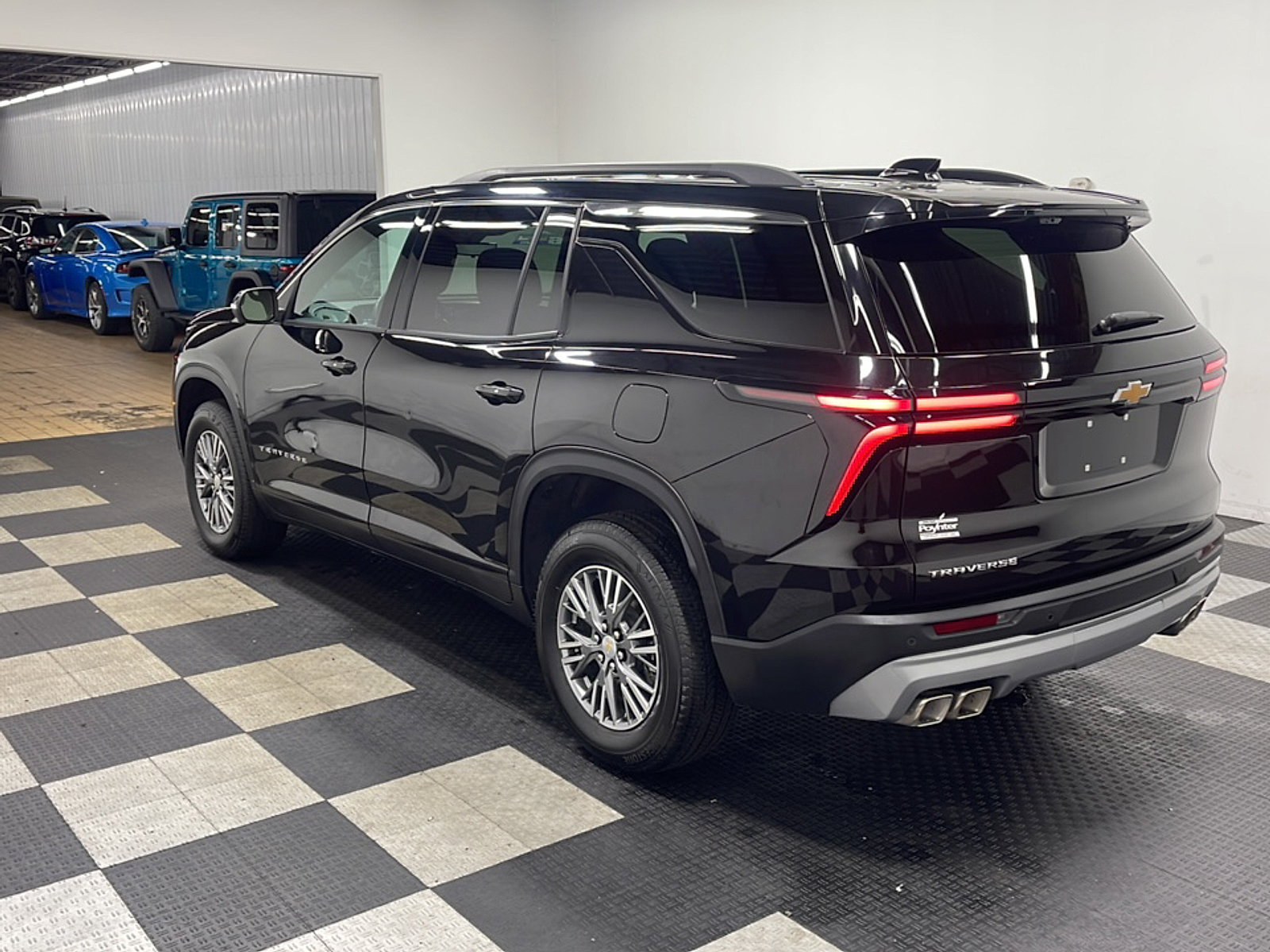 Used 2026 Chevrolet Traverse LT w/ Driver Confidence Package FWD image 16