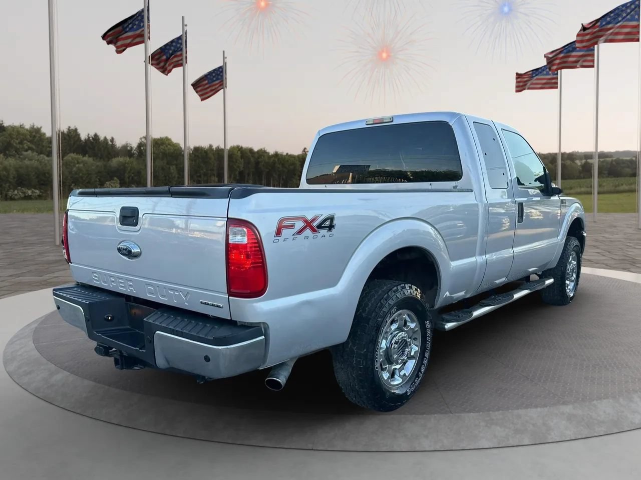 Used 2015 Ford F250 XLT w/ XLT Premium Package AWD/4WD image 4