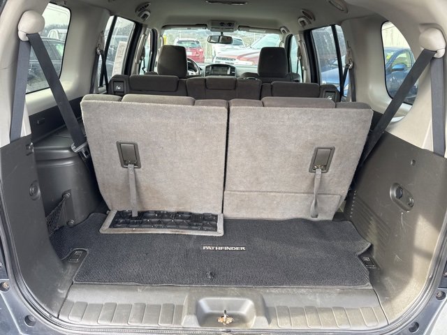 Used 2011 Nissan Pathfinder SV image 10