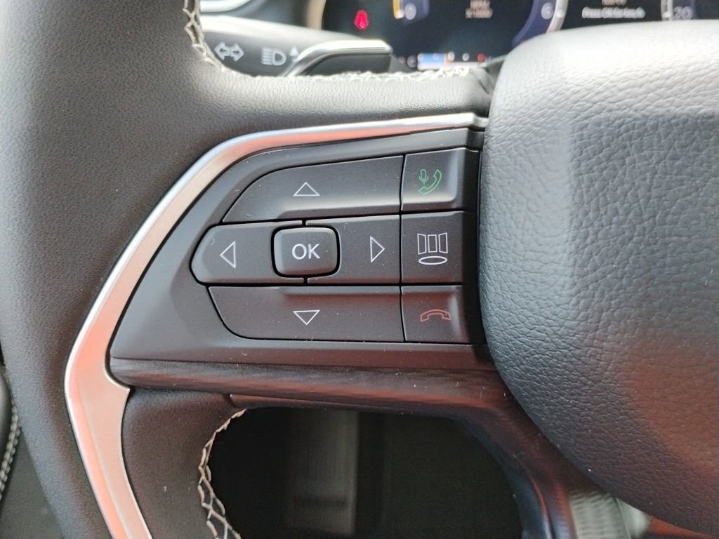 New 2025 Jeep Grand Cherokee Laredo X w/ Trailer Tow Package image 37