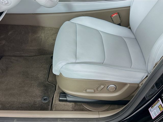 Certified 2026 Genesis GV70 2.5T Advanced image 20