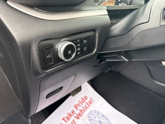 Used 2023 Ford Explorer XLT w/ Equipment Group 202A image 30