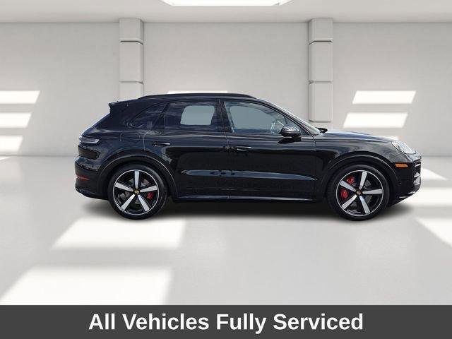 Used 2025 Porsche Cayenne GTS image 6