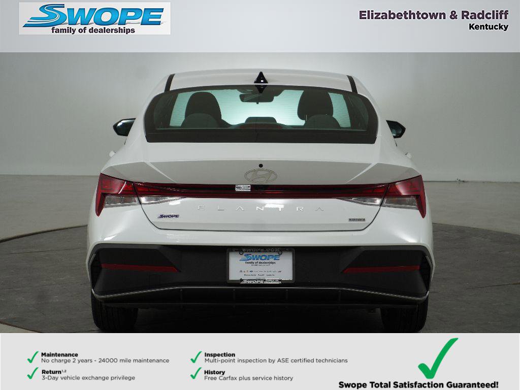 New 2026 Hyundai Elantra Hybrid FWD image 4
