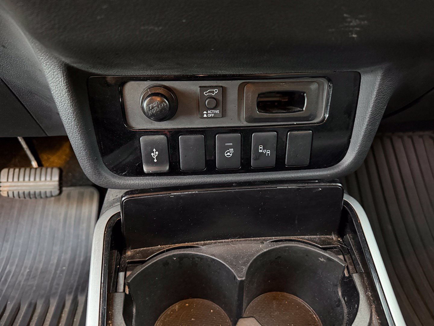 Used 2019 Mitsubishi Outlander GT AWD/4WD image 11