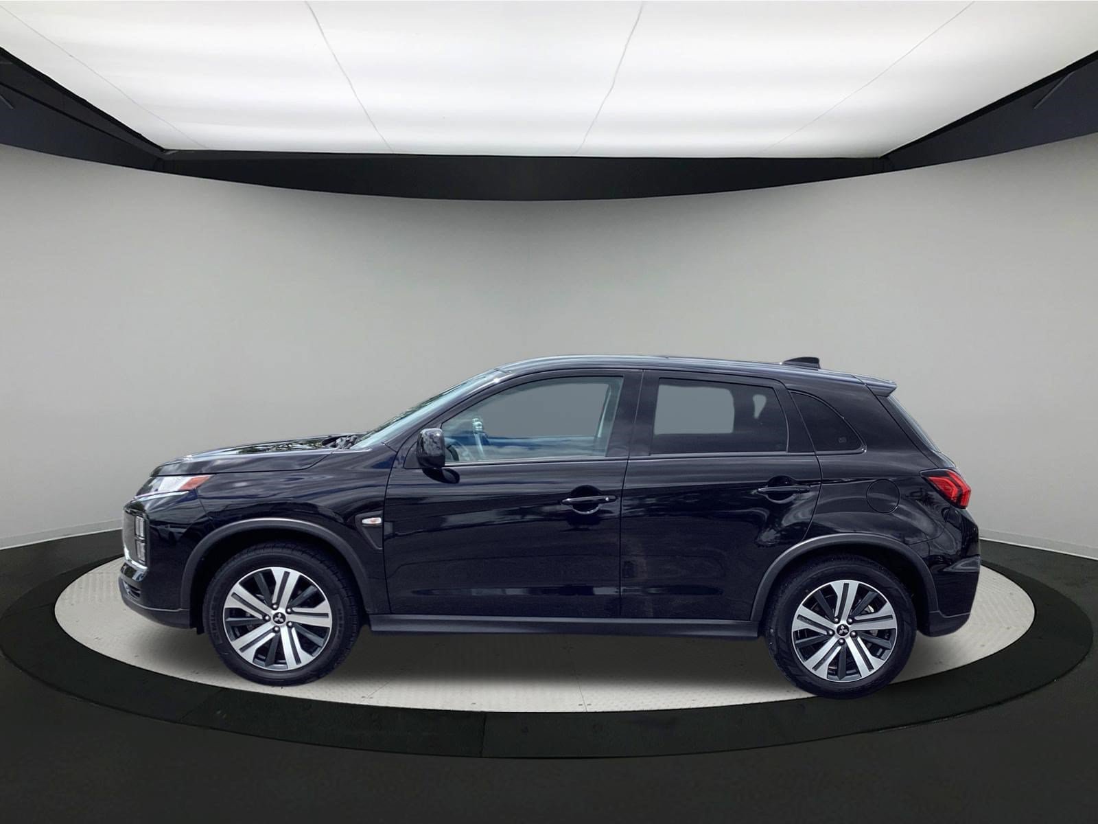 Used 2025 Mitsubishi Outlander Sport ES AWD/4WD image 6