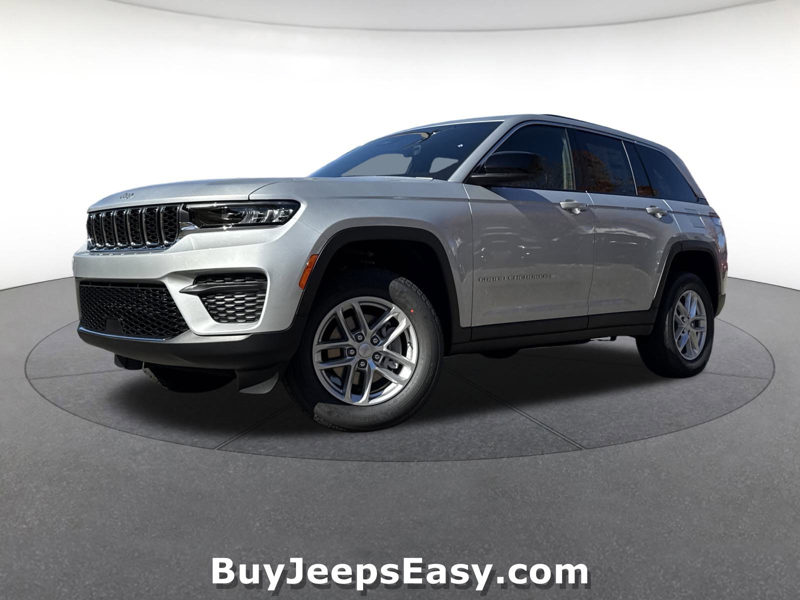 New 2025 Jeep Grand Cherokee Laredo X image 1
