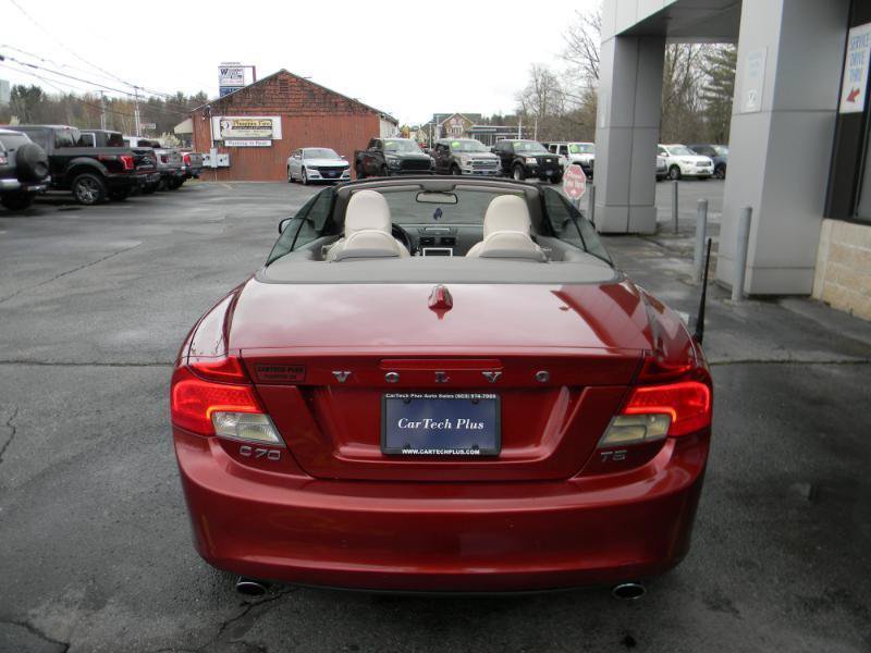 Used 2012 Volvo C70 T5 w/ Climate Pkg FWD image 7