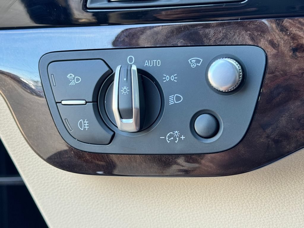 Used 2019 Audi Q7 3.0T Prestige w/ Prestige Package AWD/4WD image 38