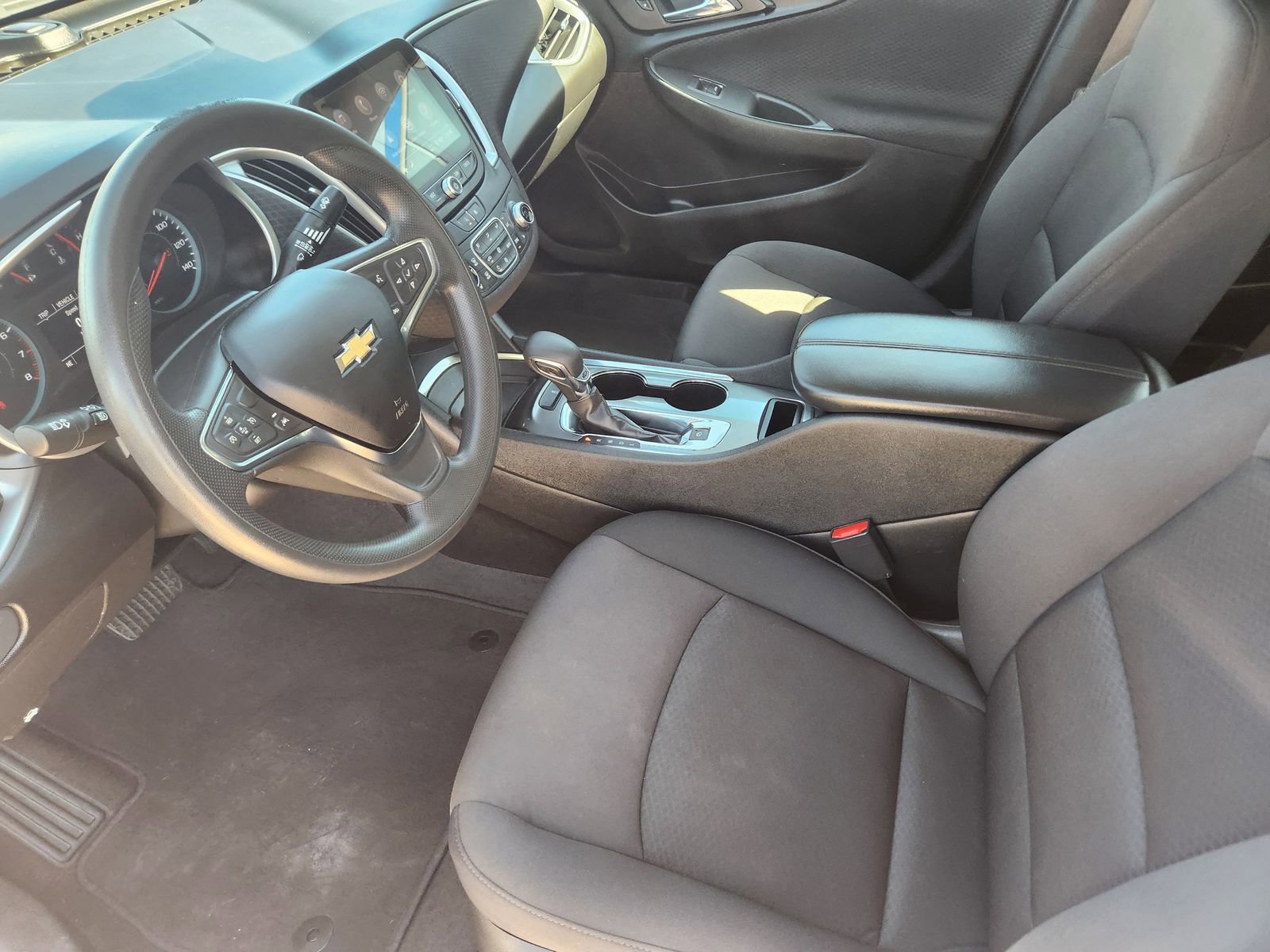 Used 2023 Chevrolet Malibu LT image 14