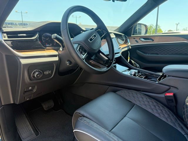 New 2026 Jeep Grand Cherokee L Summit AWD/4WD image 6