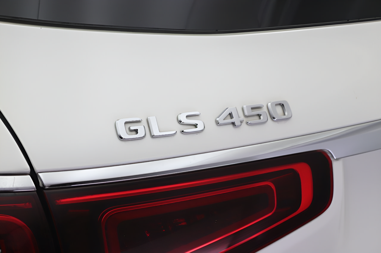 Used 2022 Mercedes-Benz GLS 450 4MATIC image 19