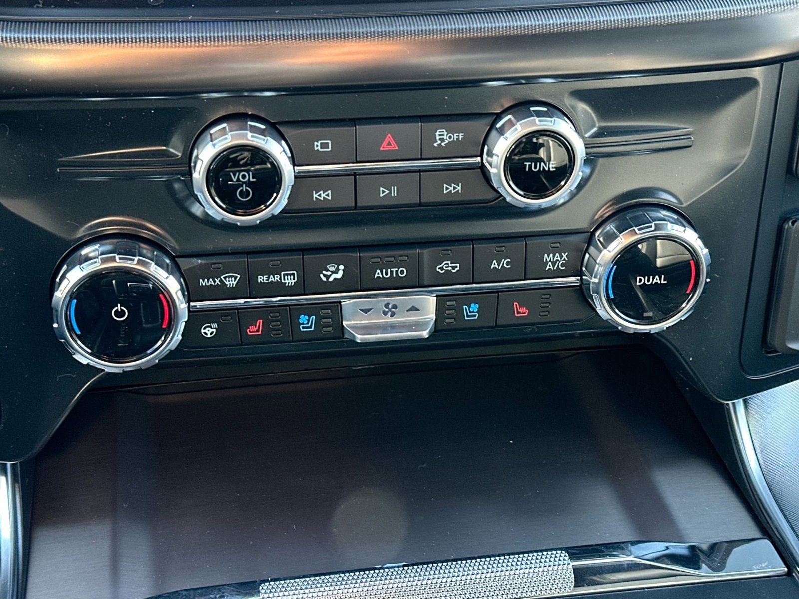 New 2026 Ford F150 Platinum image 26