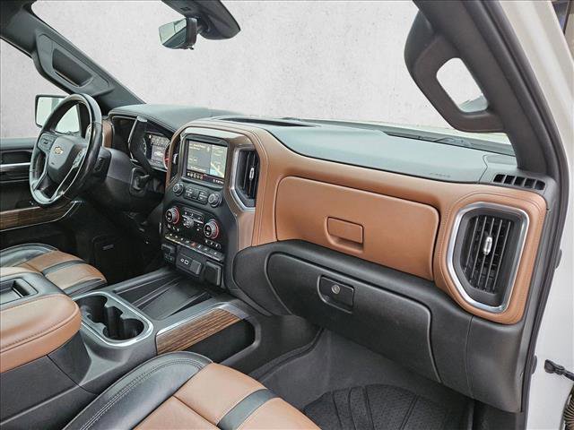 Used 2020 Chevrolet Silverado 1500 High Country w/ Technology Package image 24