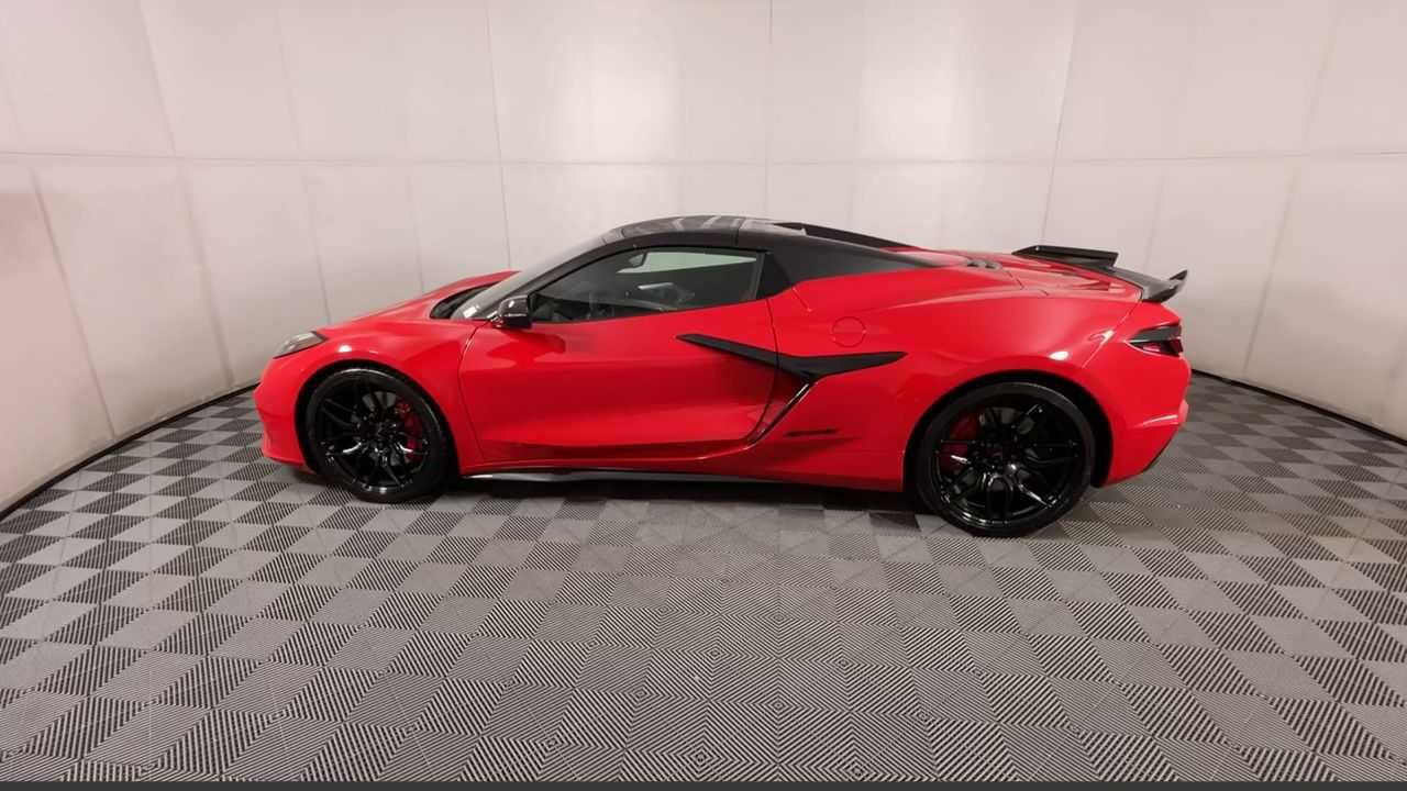 New 2025 Chevrolet Corvette Z06 image 10
