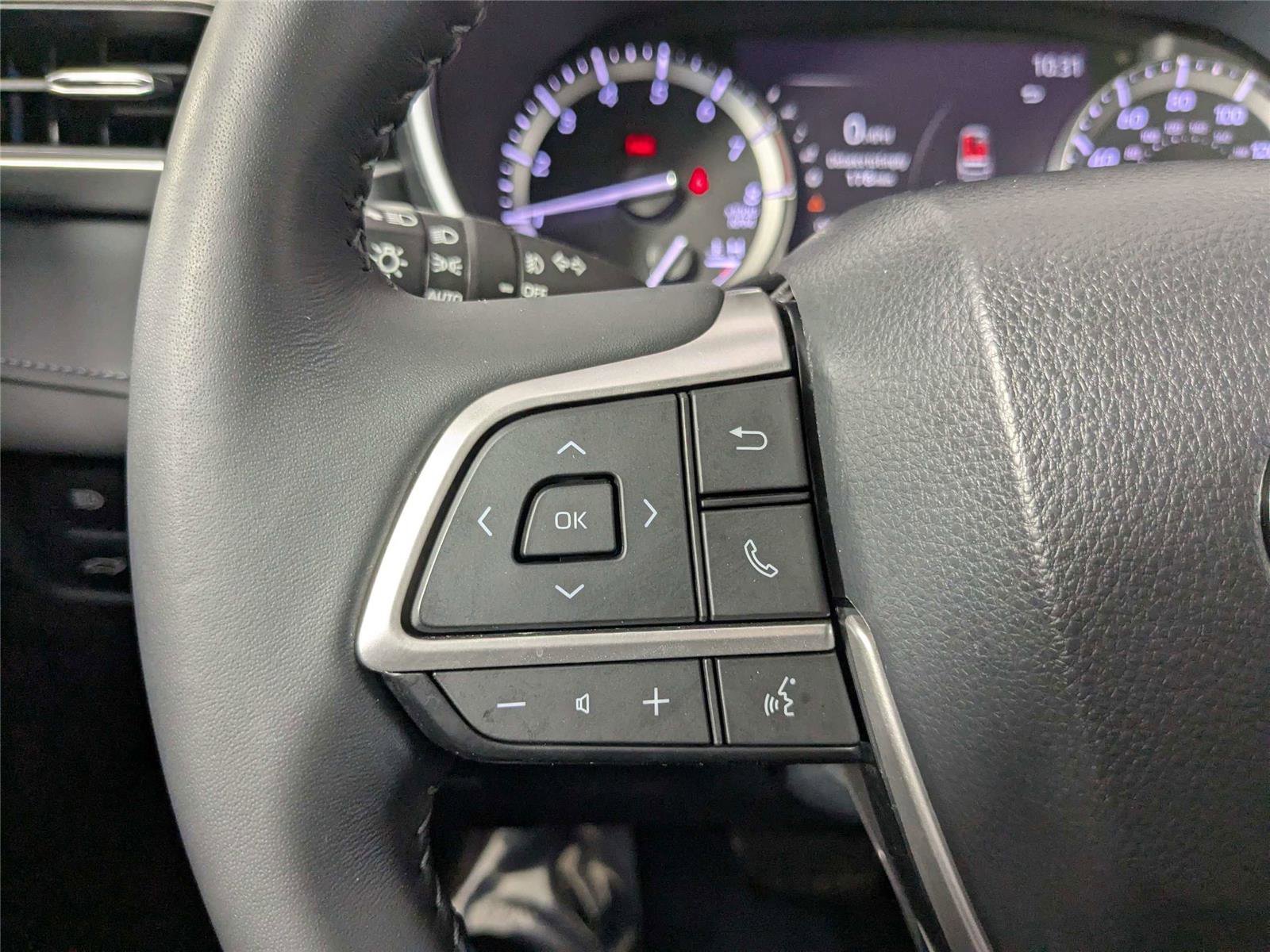 Used 2022 Toyota Highlander XLE image 18