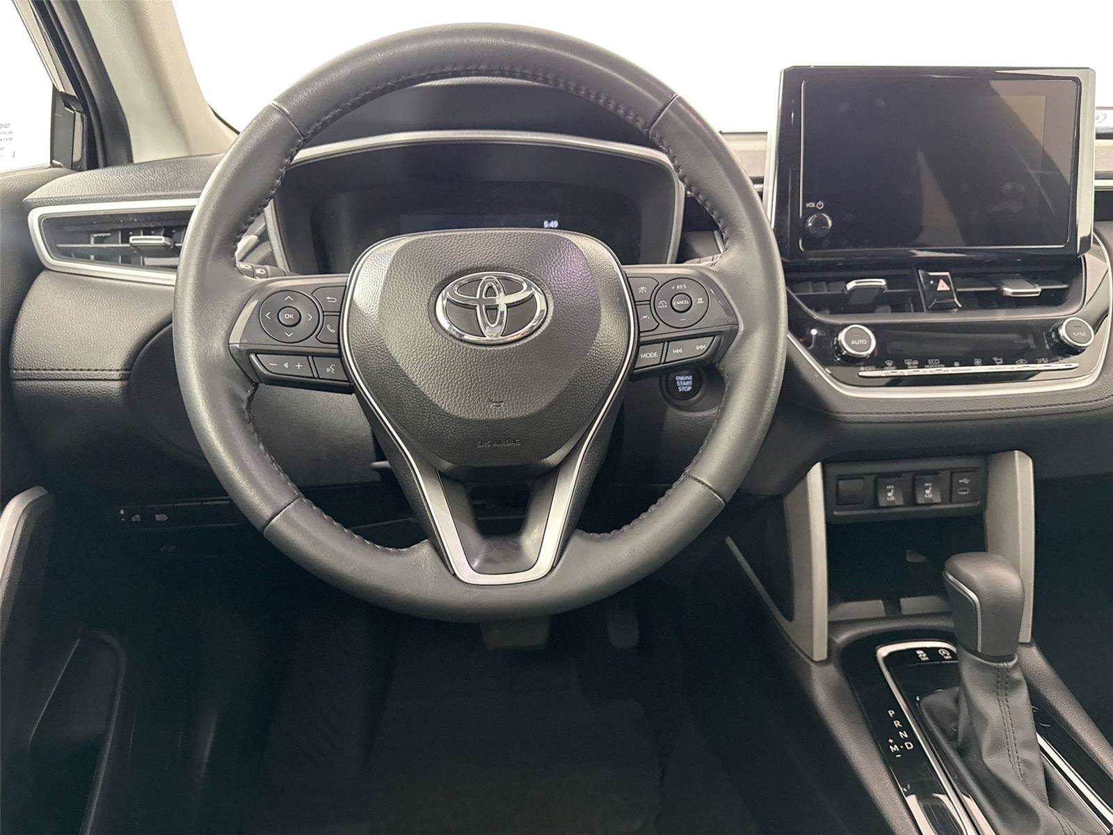 Certified 2025 Toyota Corolla Cross XLE w/ Convenience Package AWD/4WD image 32