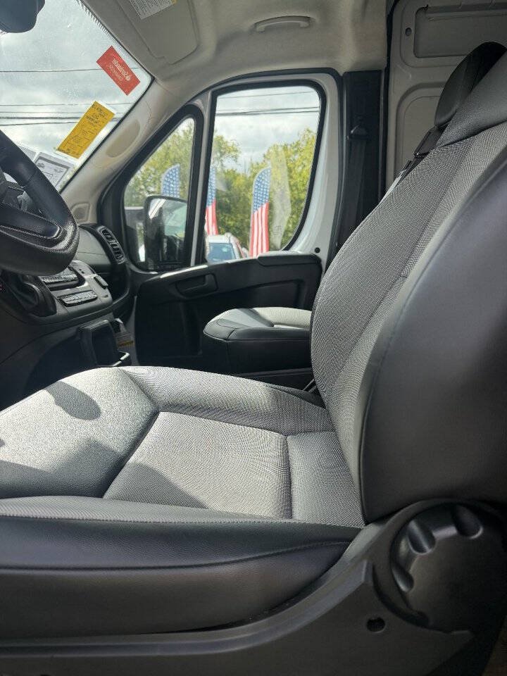 Used 2023 RAM ProMaster 3500 FWD image 3