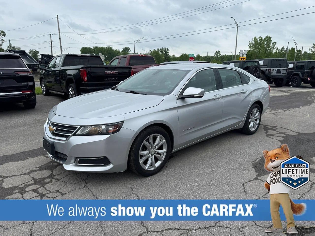 Used 2017 Chevrolet Impala LT FWD image 2