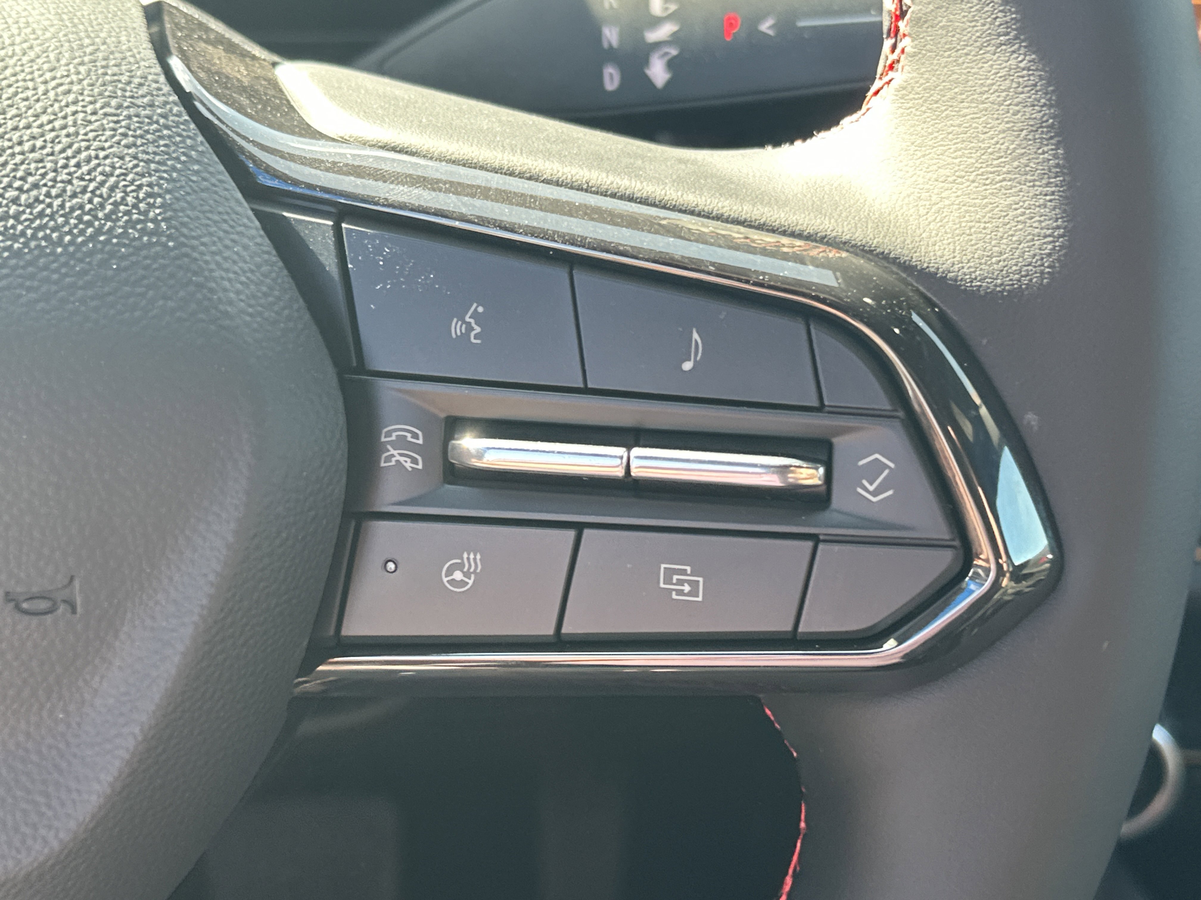 New 2026 Chevrolet Equinox EV RS image 17