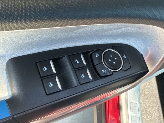 Used 2025 Ford Maverick XLT w/ Equipment Group 302A AWD/4WD image 38