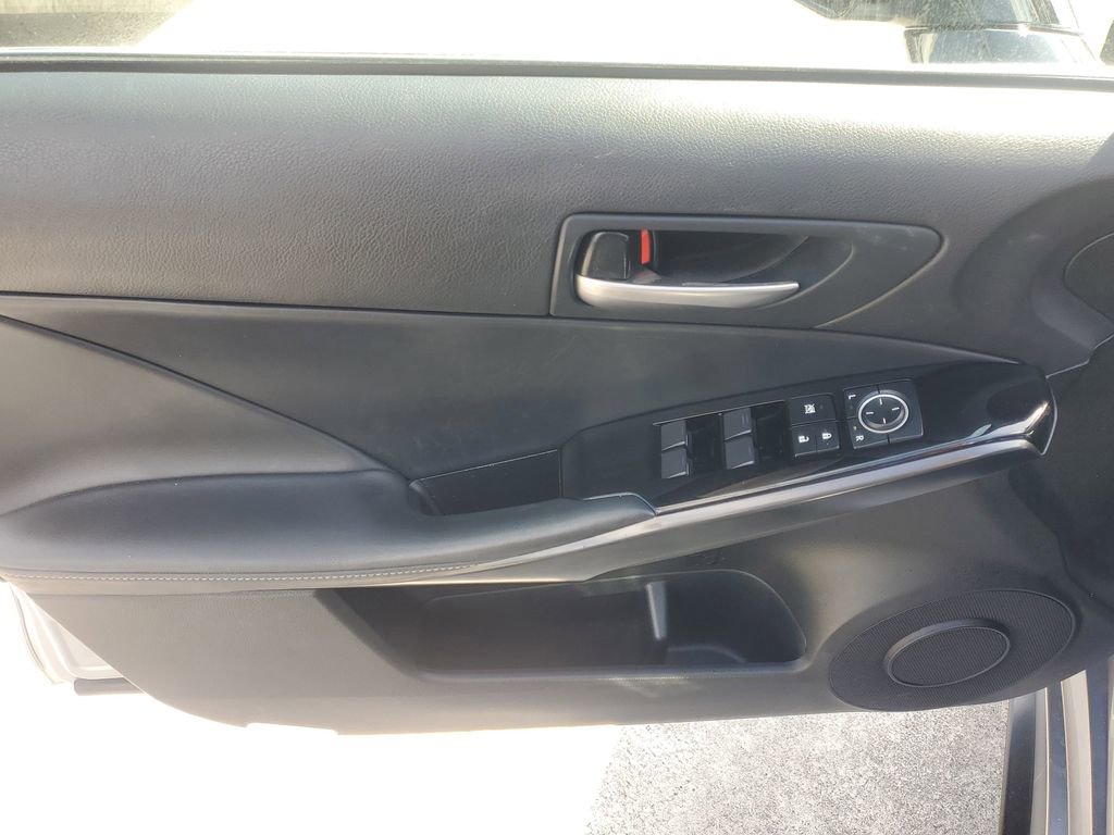 Used 2023 Lexus IS 300 w/ Comfort Package RWD image 18