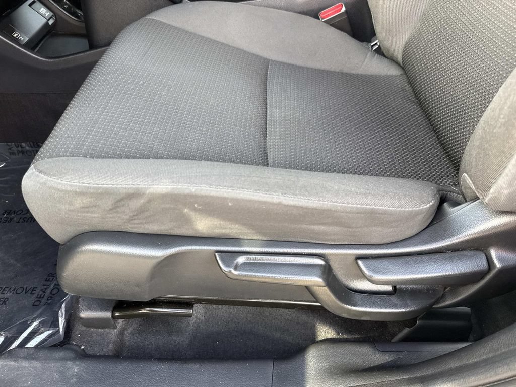 Used 2020 Honda HR-V LX image 25