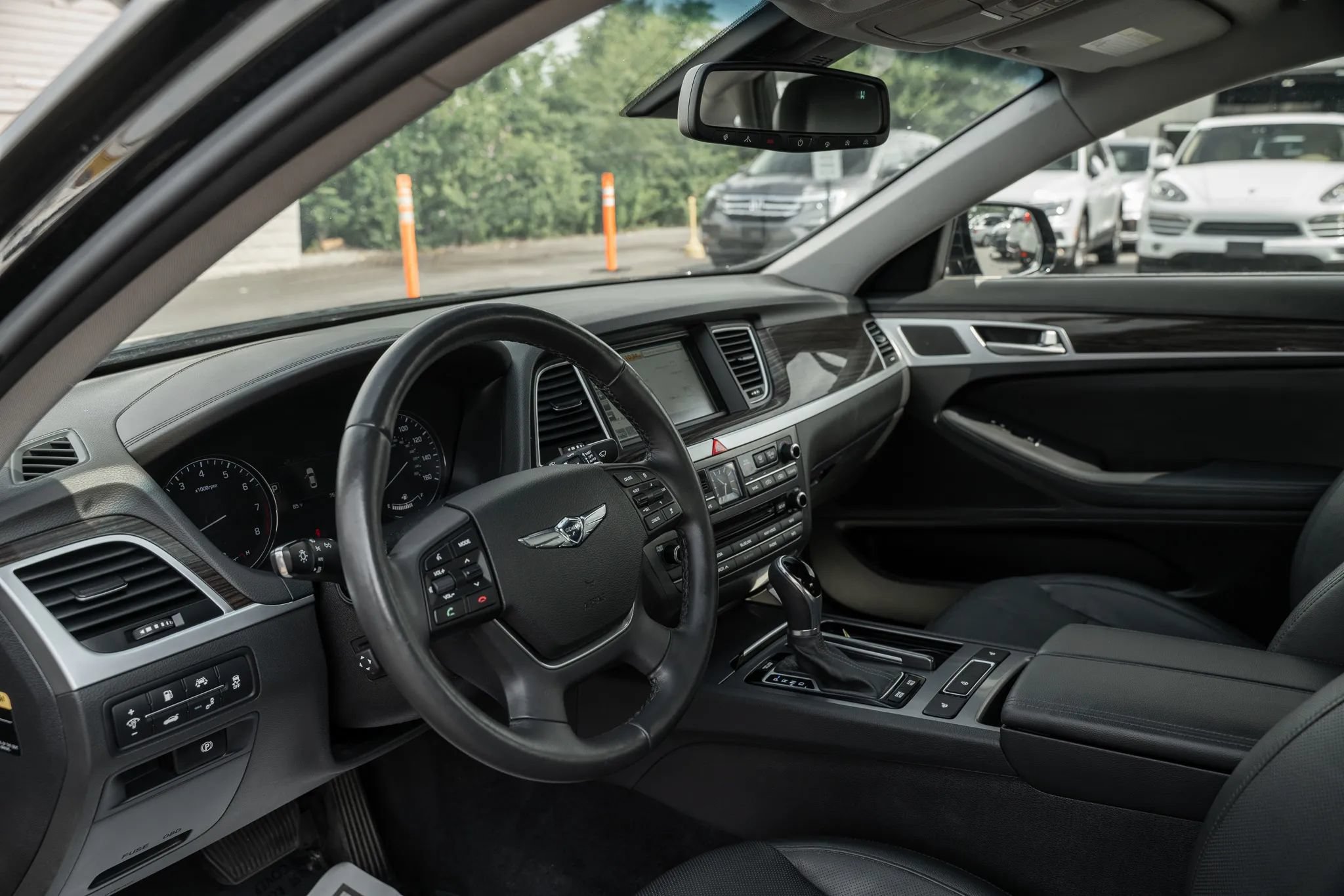 Used 2017 Genesis G80 3.8 AWD/4WD image 6