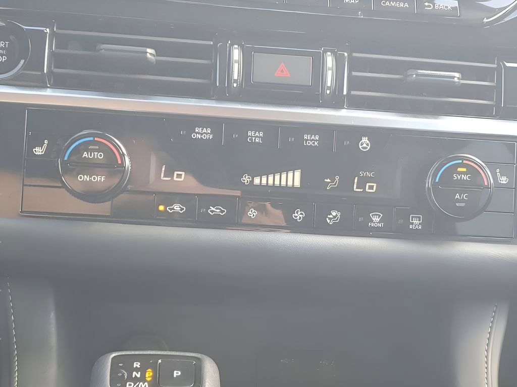 Used 2025 Nissan Pathfinder SL image 33