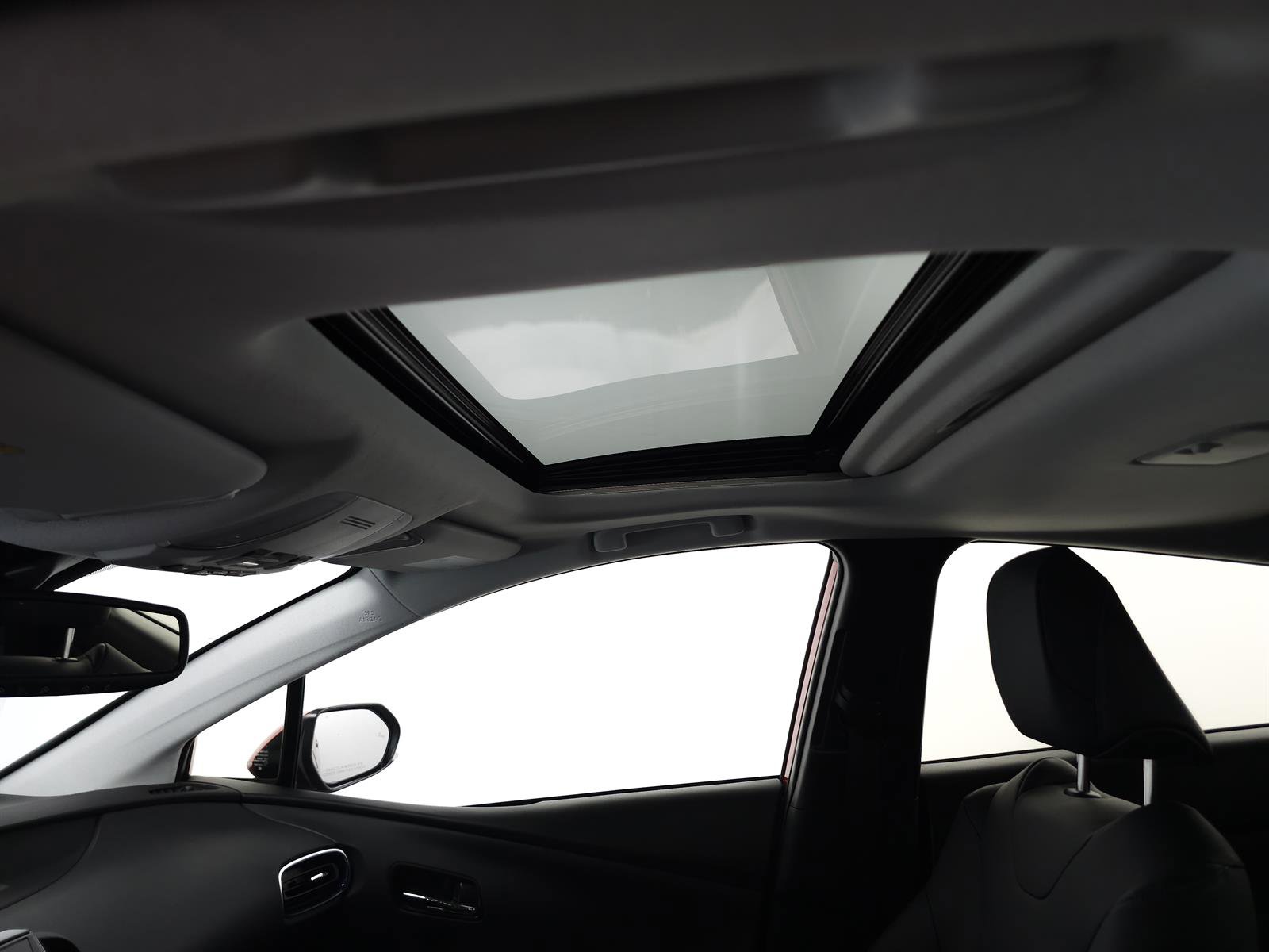 Certified 2021 Toyota Prius Limited w/ Premium Convenience Package image 5