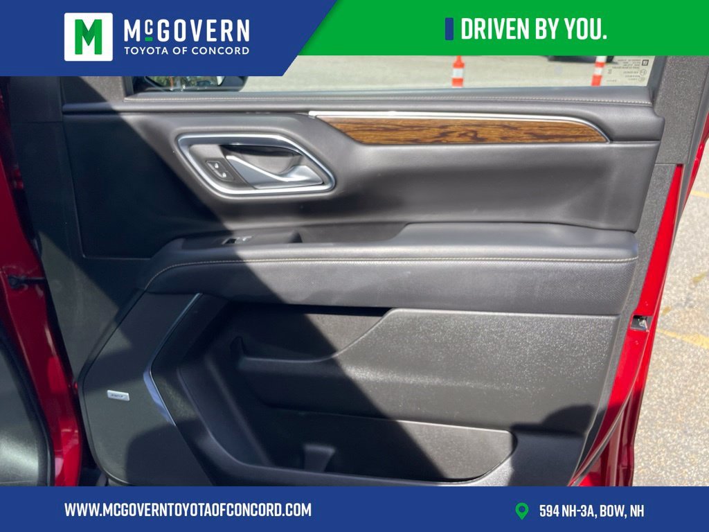 Used 2023 Chevrolet Tahoe Premier w/ Advanced Technology Package AWD/4WD image 37