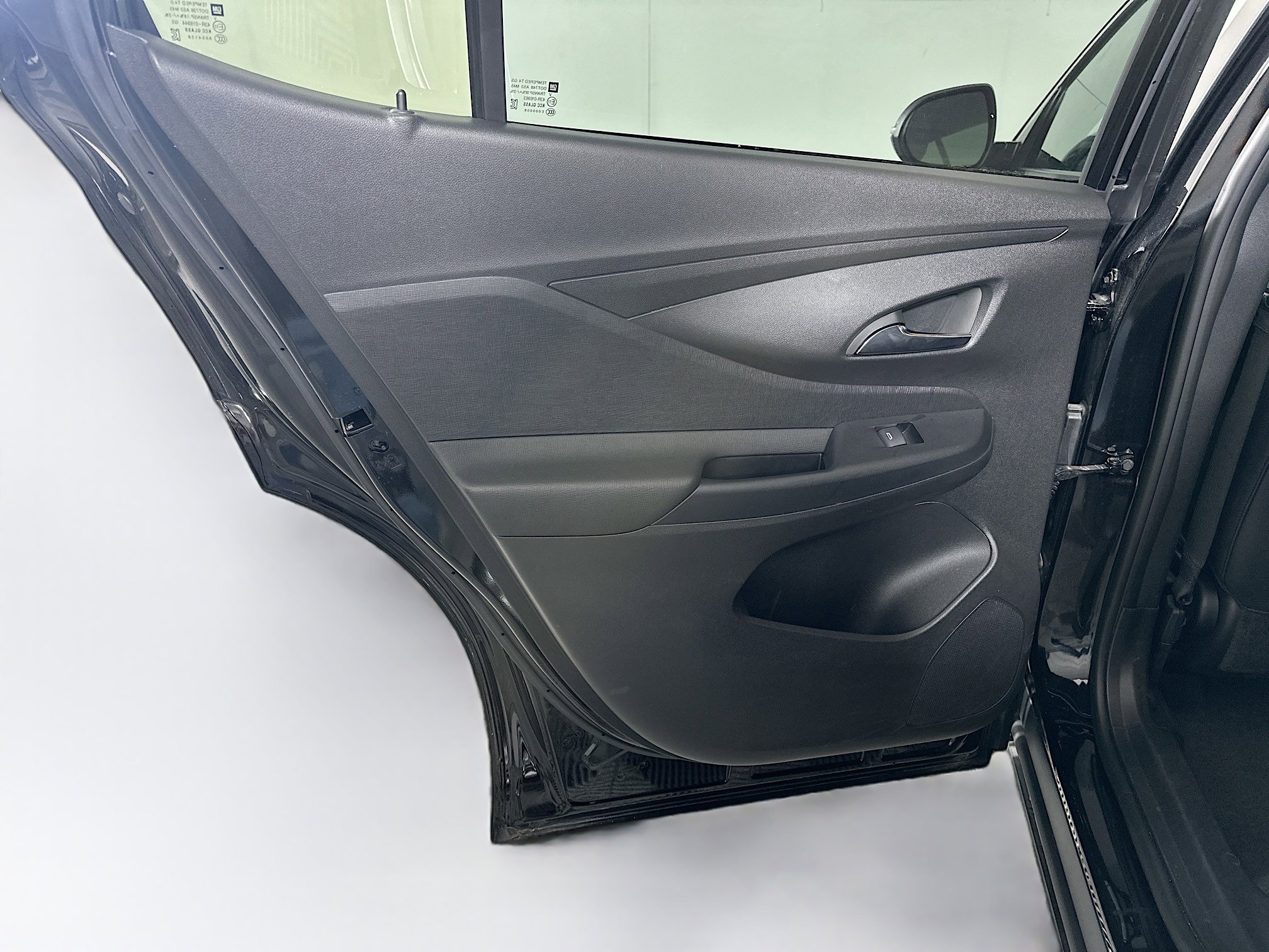 Used 2025 Buick Envista Preferred FWD image 24