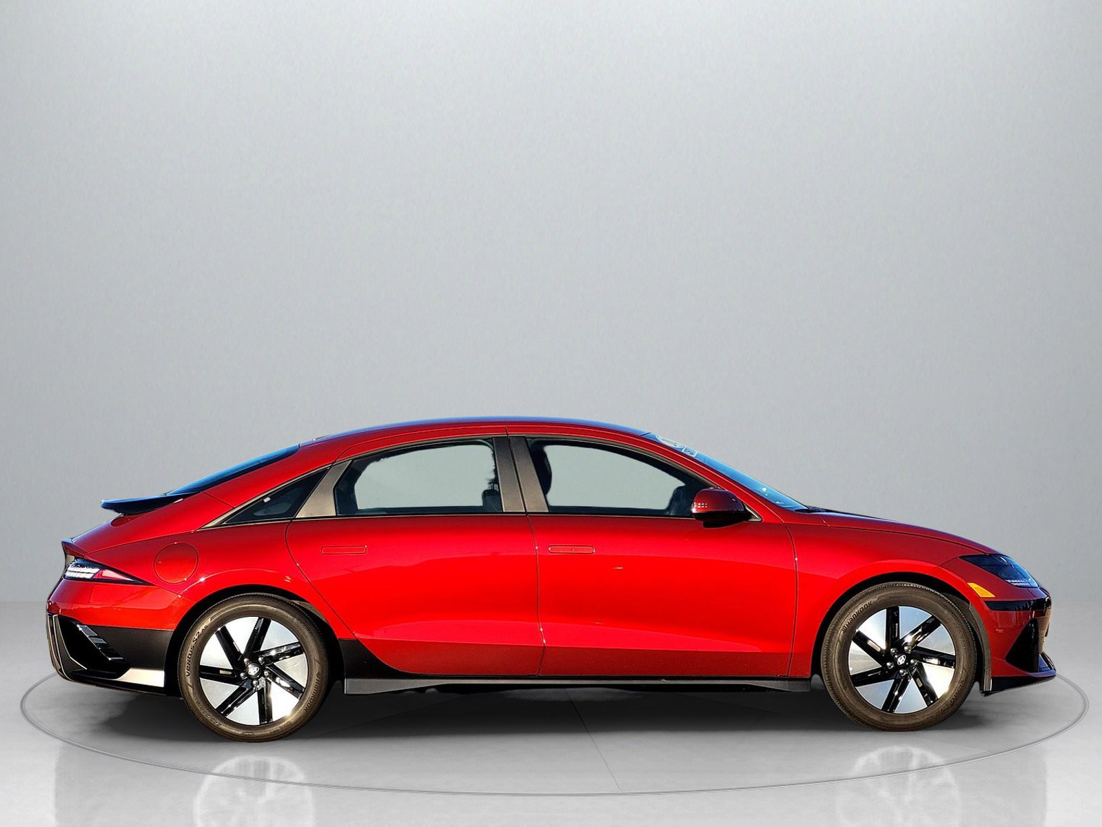 Certified 2025 Hyundai Ioniq 6 SE image 9